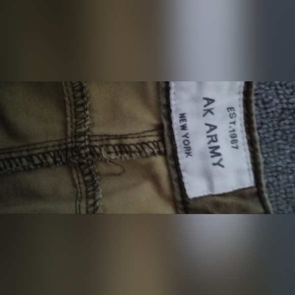 AK Army camo cargo pants - Picture 3 of 4